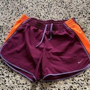 Women’s Medium Nike Shorts